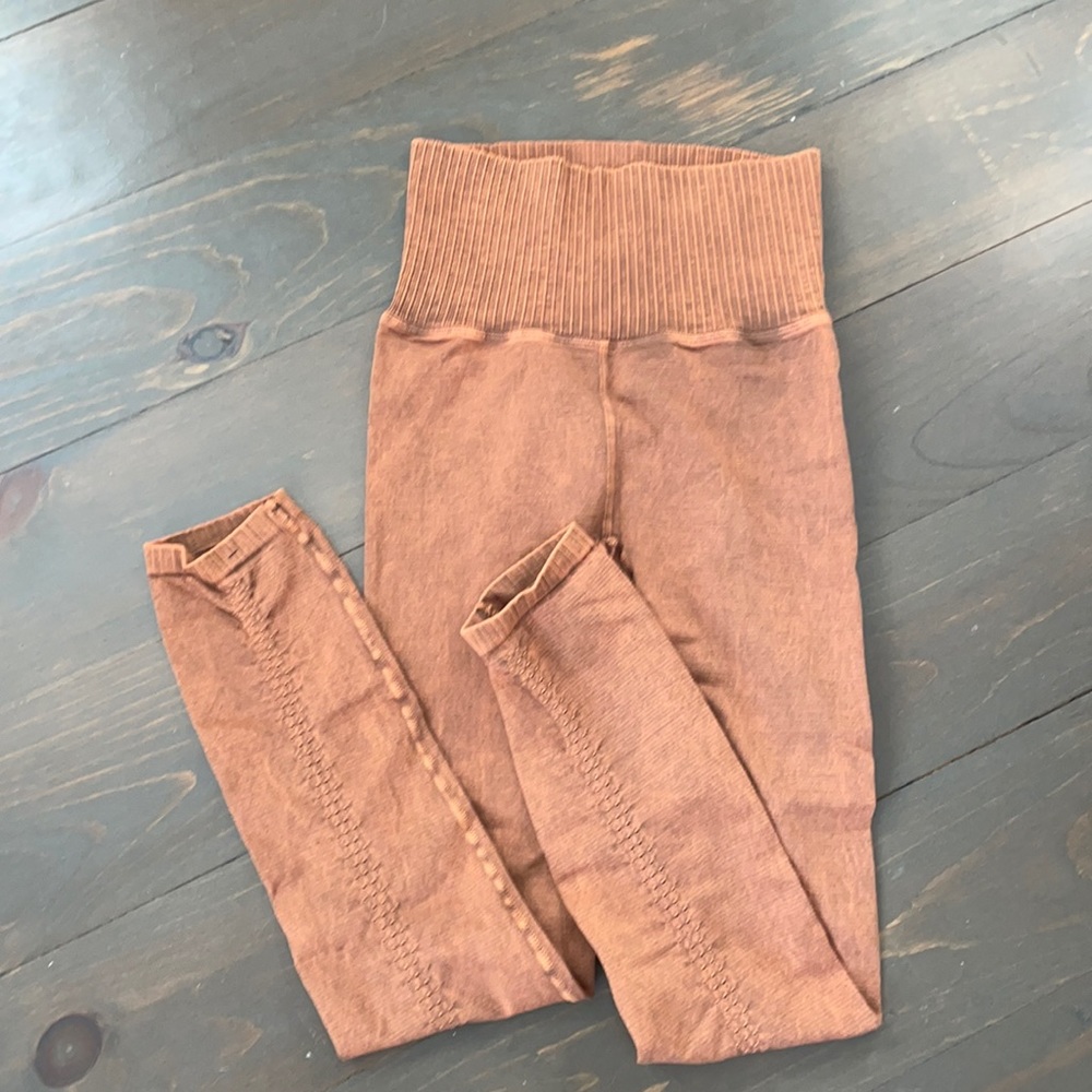 NWOT free people movement good karma leggings
